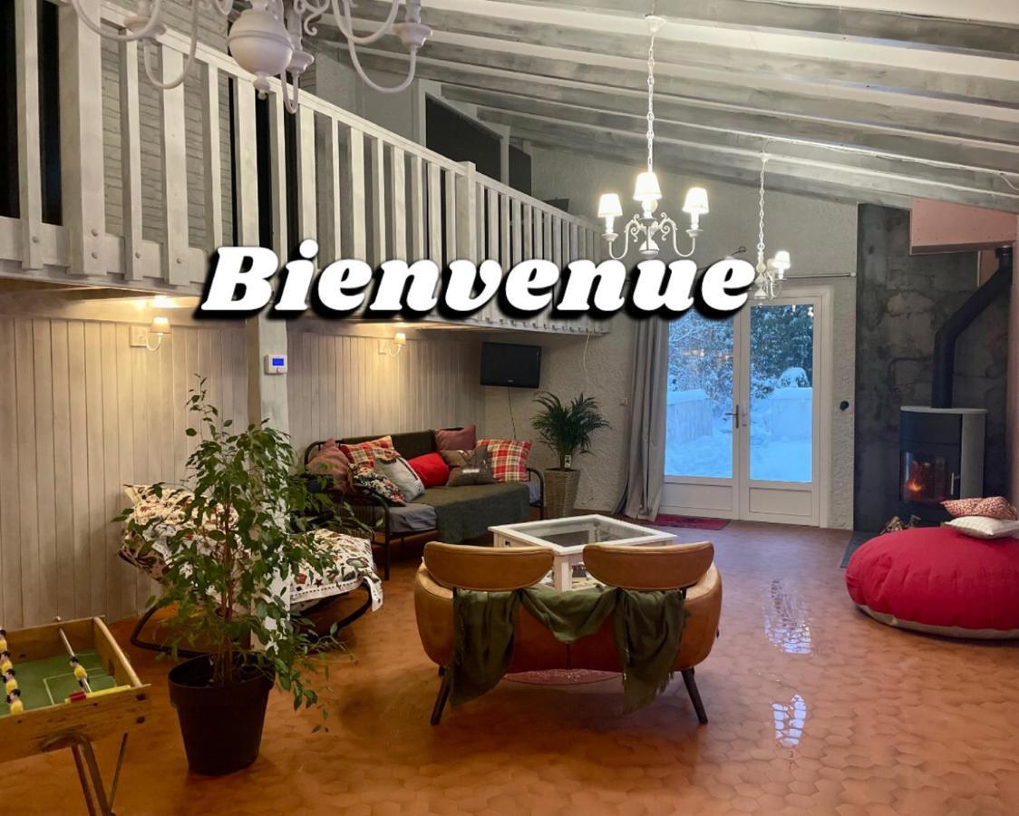 Au Vieux Logis 63 Bed & Breakfast Saint-Remy-sur-Durolle Exterior photo